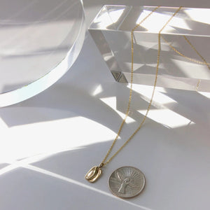 Balance necklace