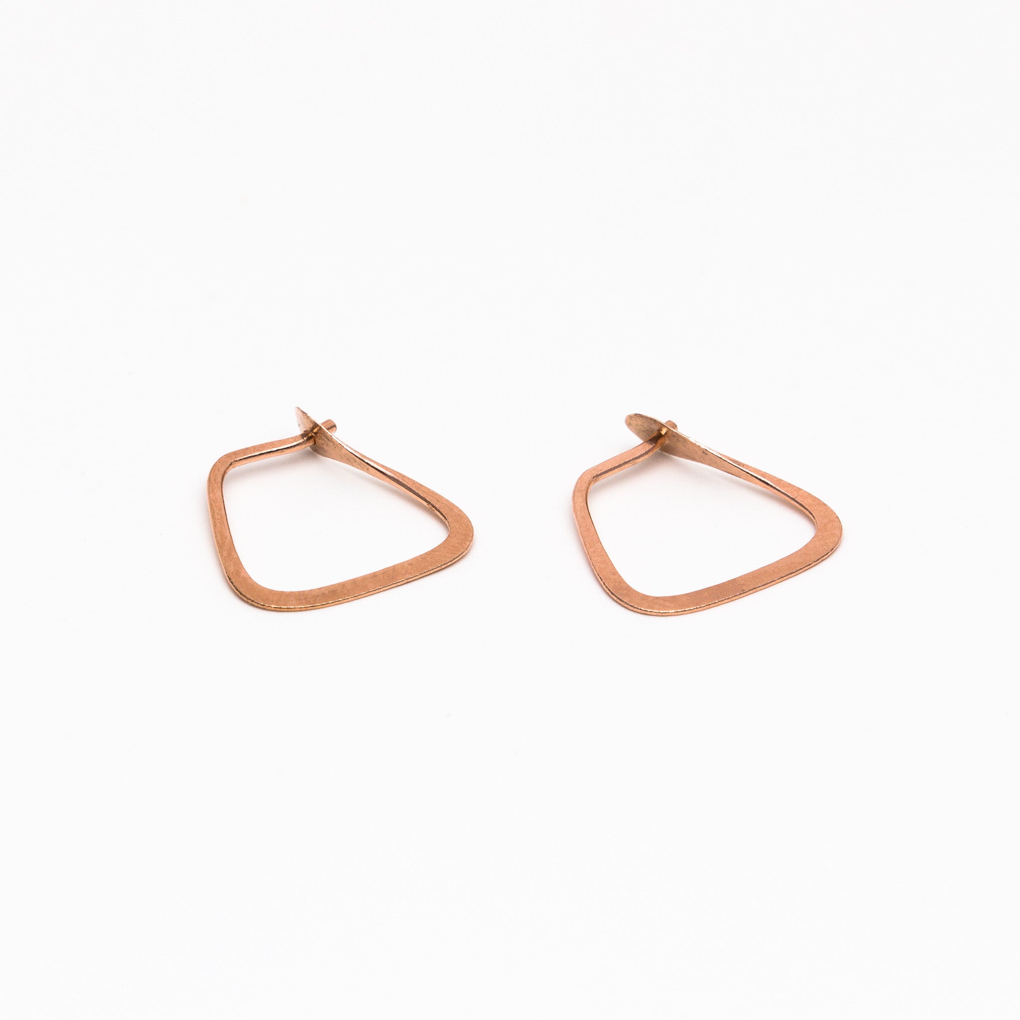 Melissa Joy Manning - Small square hoops - Norbu