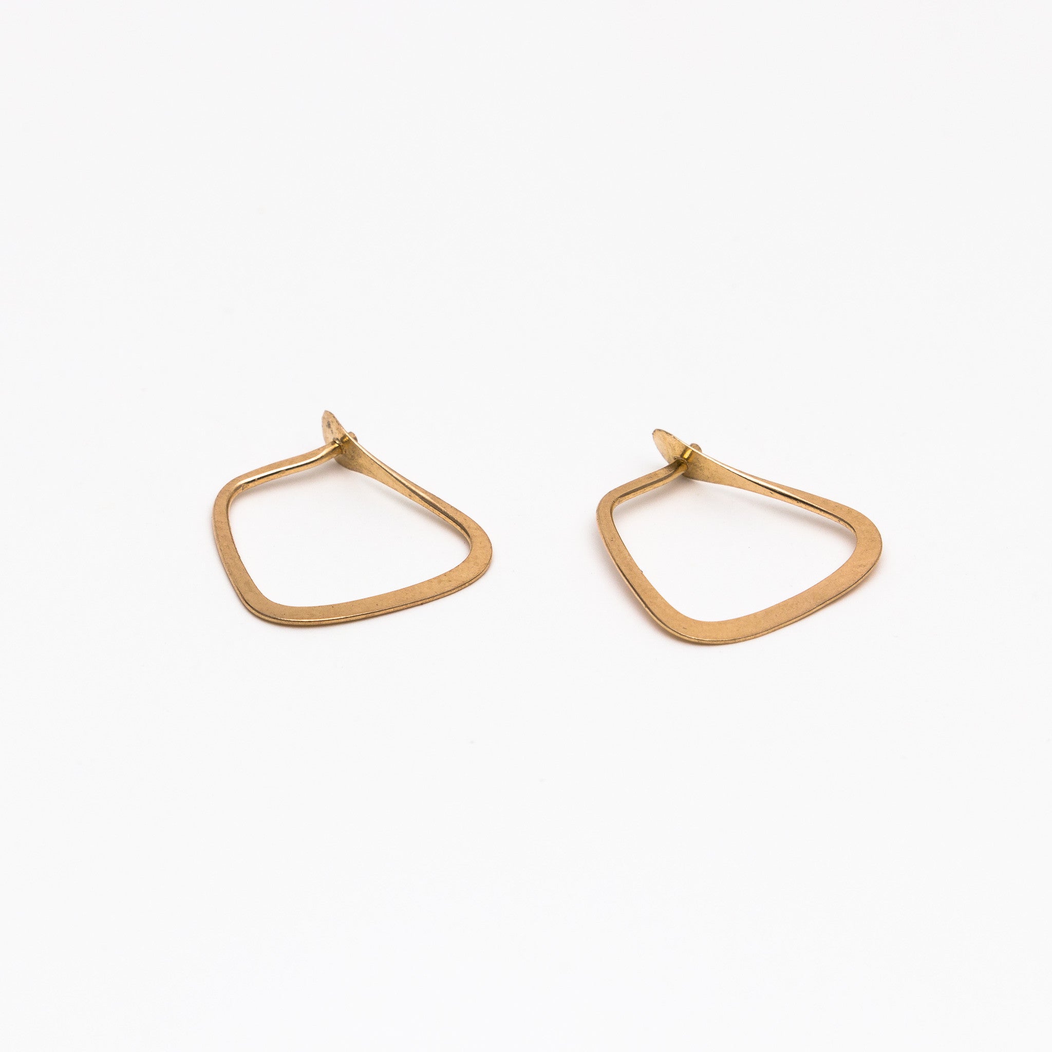 Melissa Joy Manning - Small square hoops - Norbu